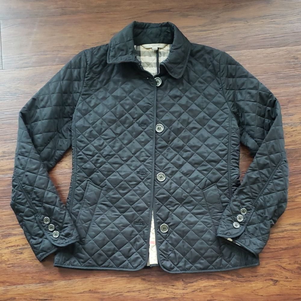 Burberry Women's Black Quilted Jacket Size Medium Chic Feminine Designer Preppy